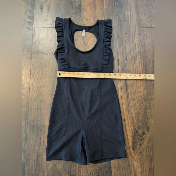 Free People Movement Ruffle Me Up Shortie Black Size XS - Picture 11 of 13
